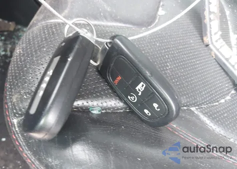 2015 Jeep Cherokee Trailhawk z USA, uszkodzony, nr VIN 1C4PJMBS9FW524089